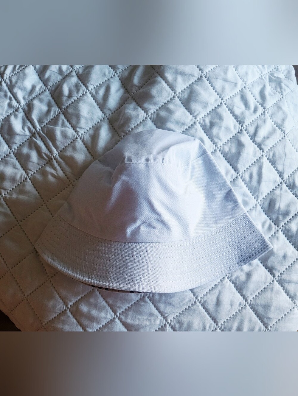 White Bucket Hat (Unisex)